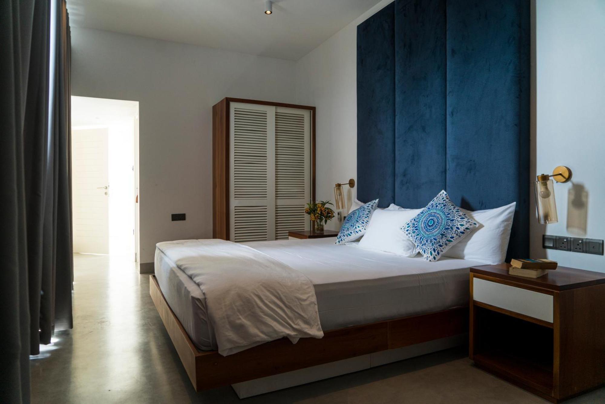 Four Petals Inn Kolombo Bagian luar foto