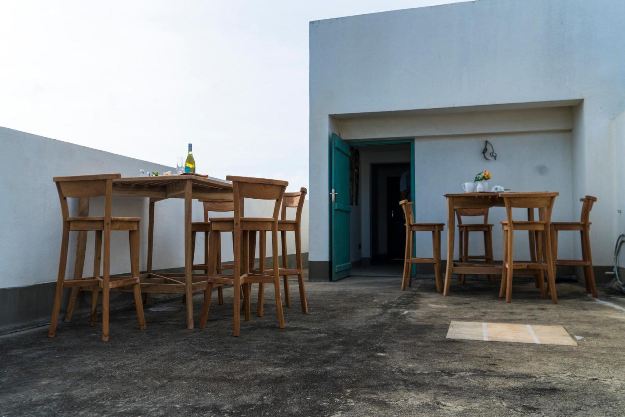 Four Petals Inn Kolombo Bagian luar foto