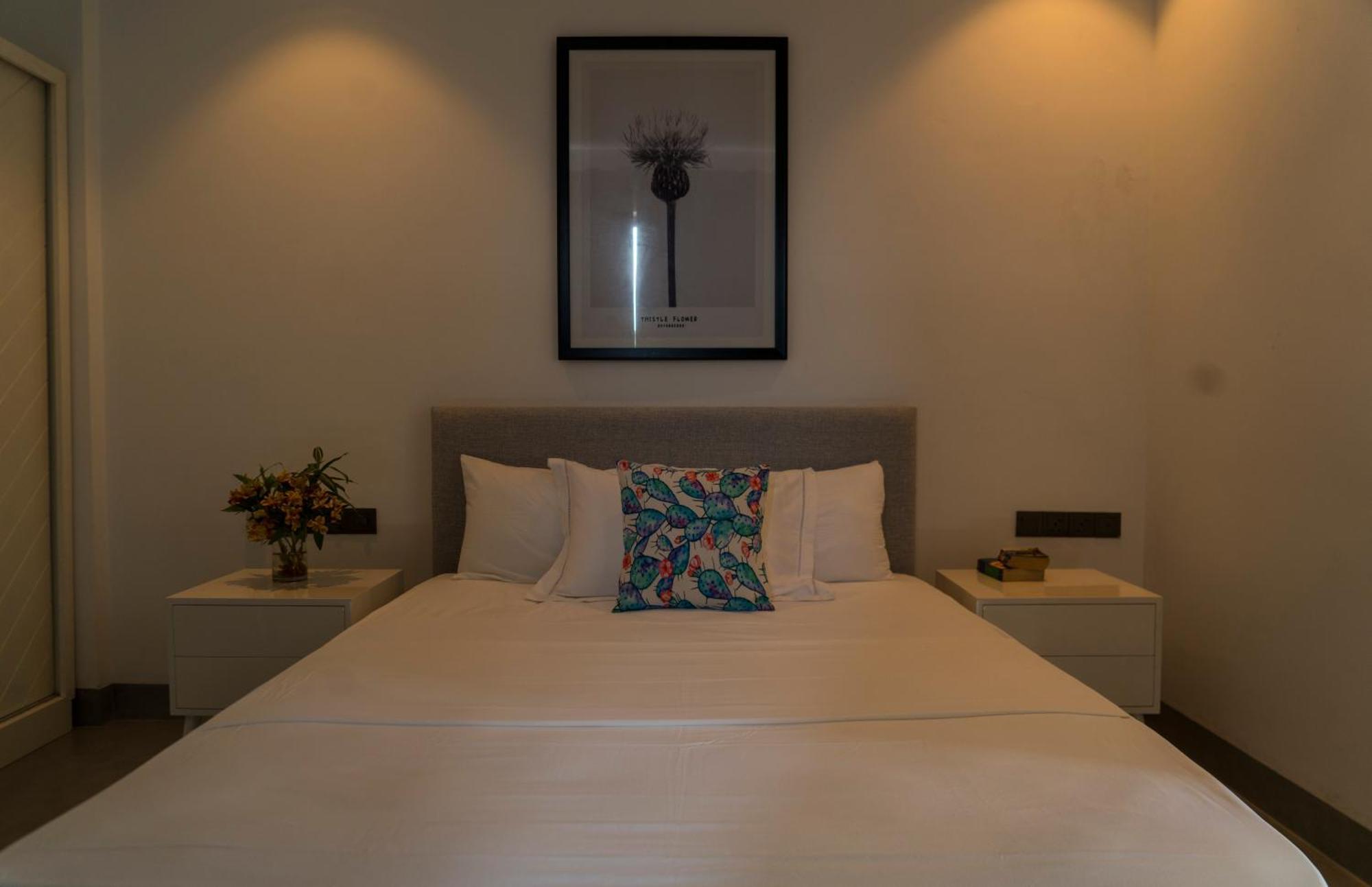 Four Petals Inn Kolombo Bagian luar foto